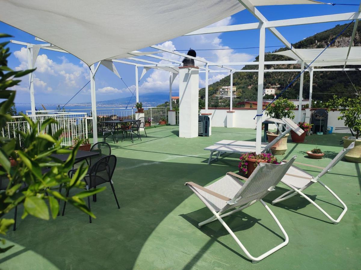 Olindo Apartment E Cristina Apartments Vico Equense Luaran gambar