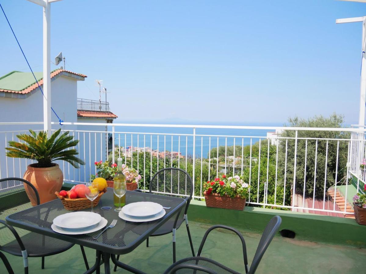 Olindo Apartment E Cristina Apartments Vico Equense Luaran gambar