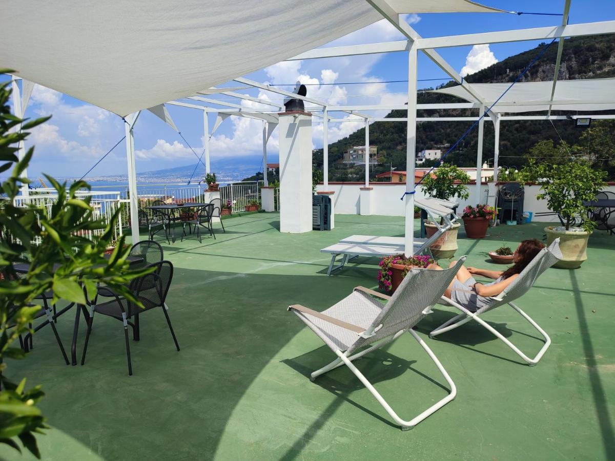 Olindo Apartment E Cristina Apartments Vico Equense Luaran gambar