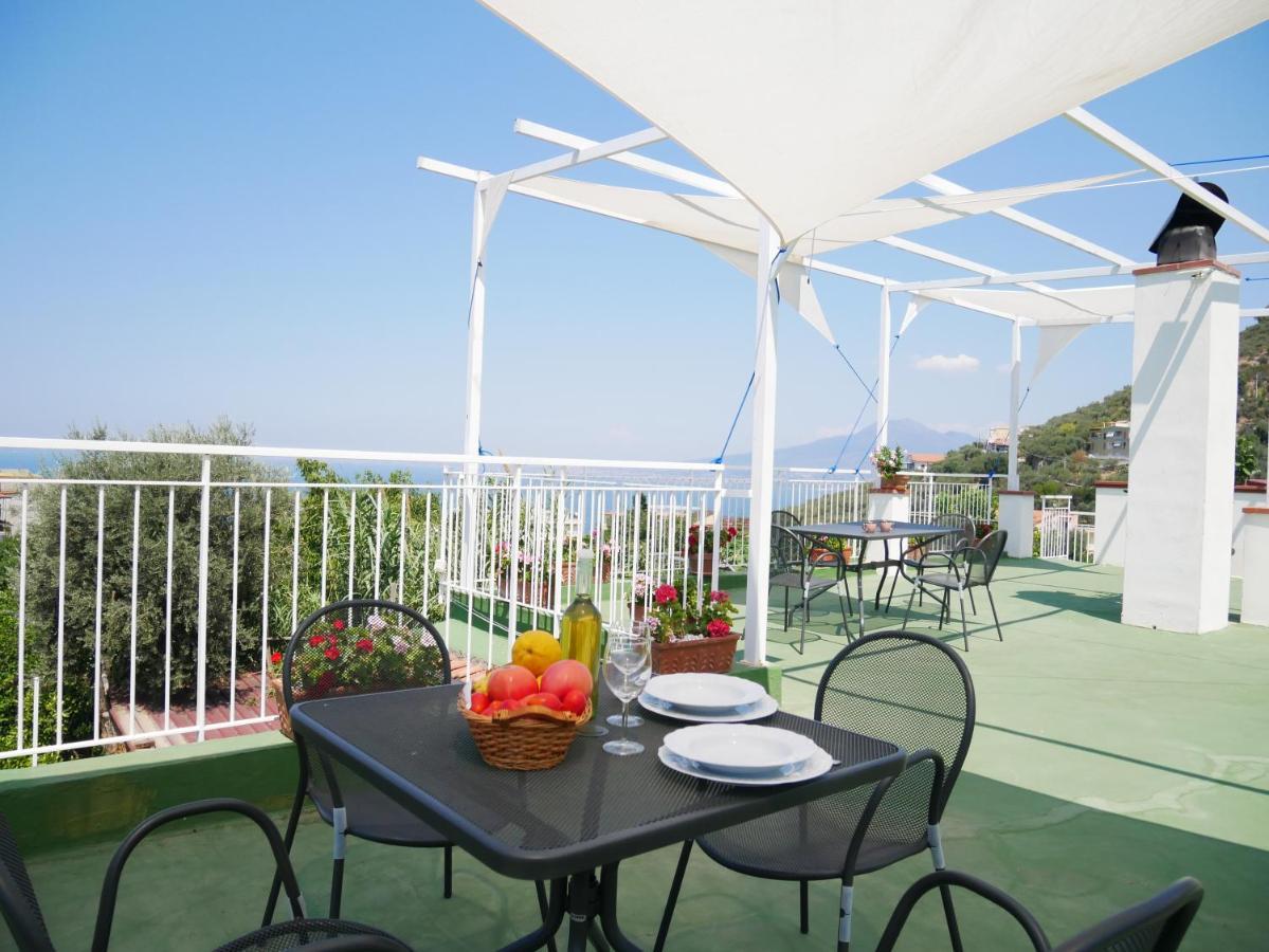 Olindo Apartment E Cristina Apartments Vico Equense Luaran gambar