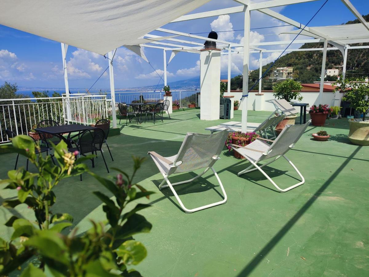 Olindo Apartment E Cristina Apartments Vico Equense Luaran gambar