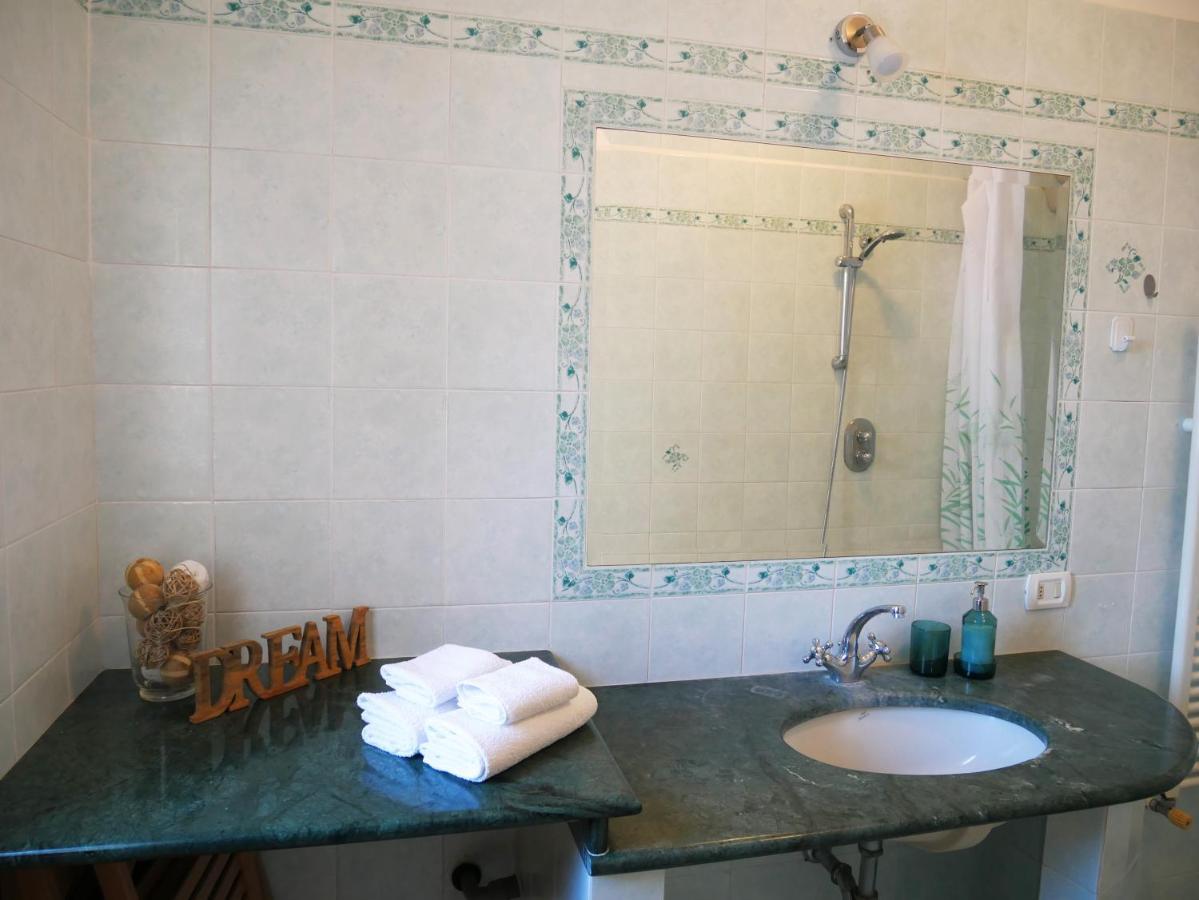 Olindo Apartment E Cristina Apartments Vico Equense Luaran gambar